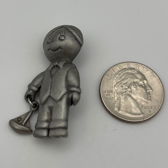Vintage L. Razza Silver-tone Pewter Small Boy With Toy Boat Charm Pin Brooch - Picture 8 of 8